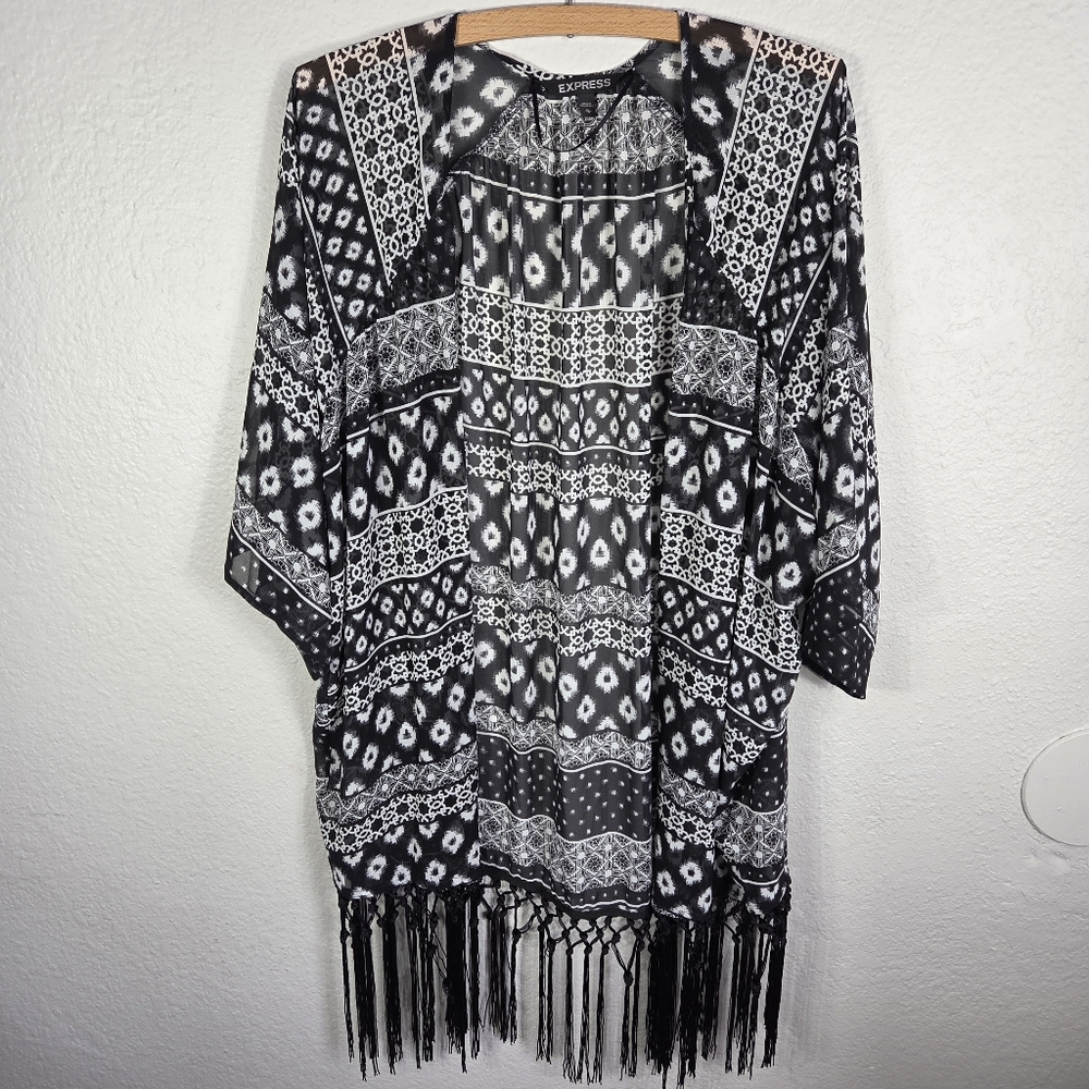 Express Sheer Kimono Shirt Topper Sz M Black/White Boho Fair Isle Print Fringe